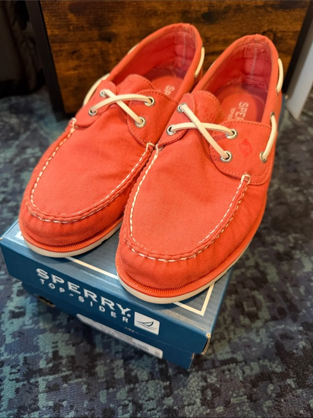 Sperry Men's Coral Canvas Boat Shoes with White Laces